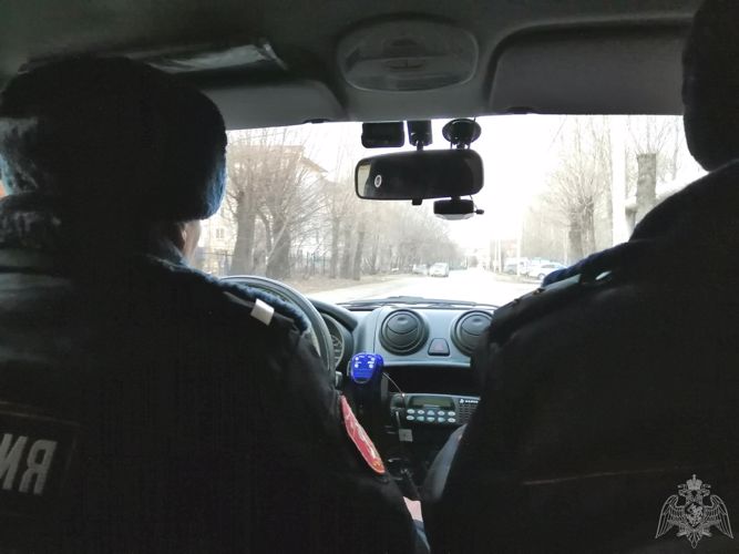 В Омске сотрудники Росгвардии задержали мужчину, управлявшего автомобилем в нетрезвом виде