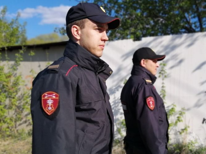 В Омске задержаны двое граждан, подозреваемых в хищении автомобильной коробки передач