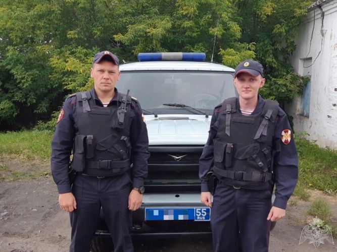 В Омской области сотрудники Росгвардии пресекли движение автомобиля под управлением нетрезвого водителя