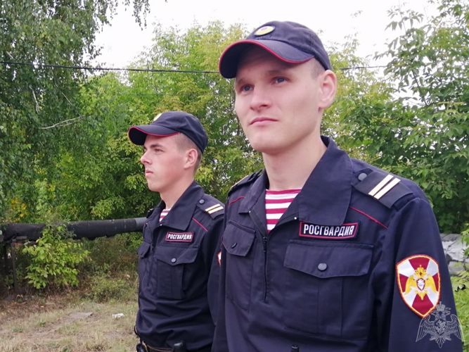 В Омске сотрудники Росгвардии задержали гражданина, находящегося в федеральном розыске