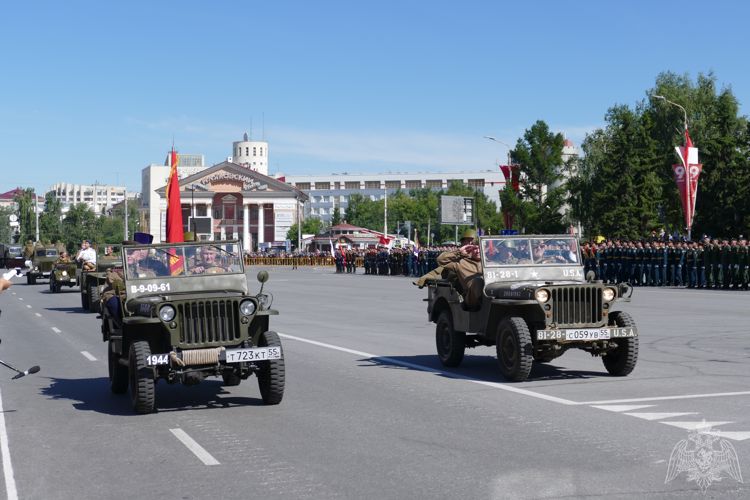 В Омске начальник Управления Росгвардии по Омской области принял участие в Параде Победы 24 июня 2020 года