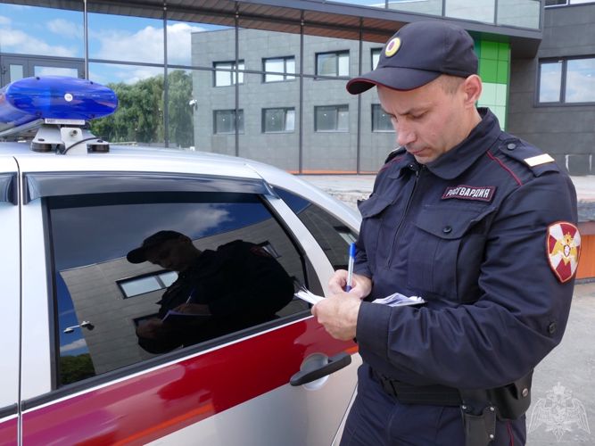 В Омске сотрудники Росгвардии задержали гражданина, подозреваемого в угрозе физической расправой молодой девушке