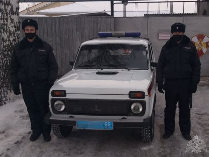 В Омской области сотрудники Росгвардии задержали виновника ДТП, скрывшегося с места аварии