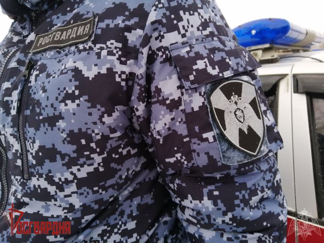 За минувшие выходные омские росгвардейцы выезжали на вызовы медиков 6 раз 