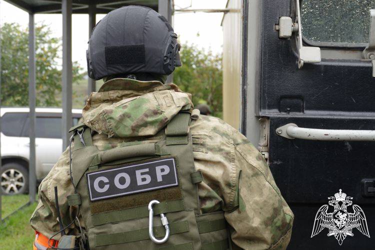 В Омске сотрудники Росгвардии оказали содействие полицейским в пресечении деятельности сообщества наркоторговцев