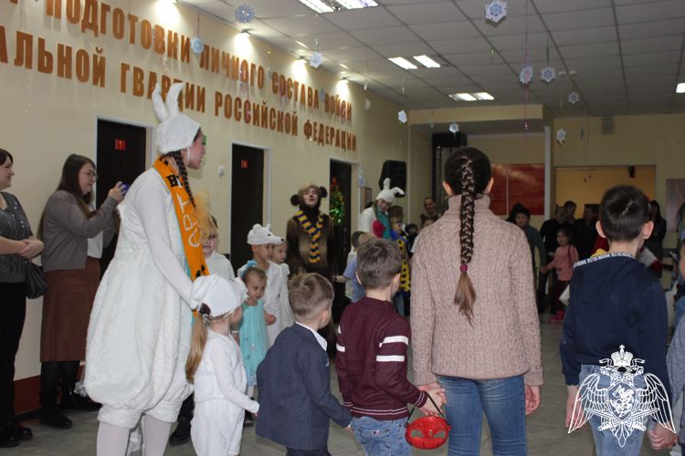 В омской воинской части Росгвардии состоялся Новогодний утренник для детей военнослужащих