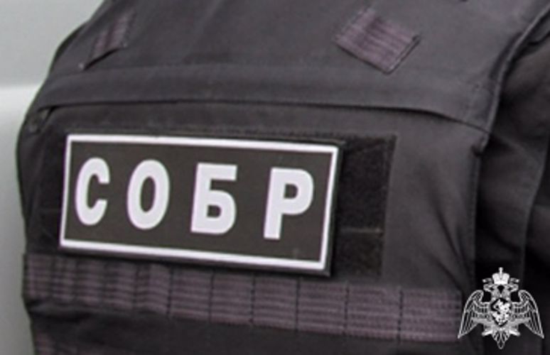 Подозреваемых в вымогательстве задержал спецназ Росгвардии в Омской области 