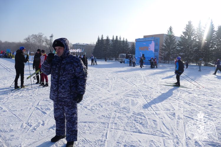 В Омске росгвардейцы приняли участие во всероссийском лыжном забеге  «Лыжня России — 2023»