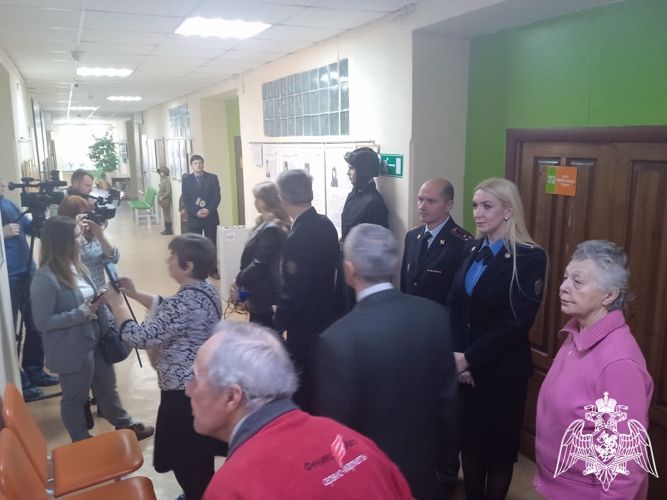В Омске экспонаты и фото архивов Росгвардии стали частью выставки «Поколения героев»