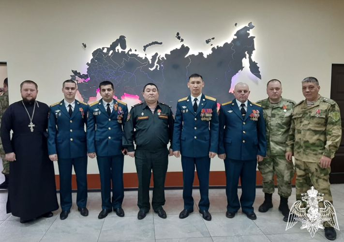 В омской воинской части Росгвардии состоялось торжественное мероприятие, посвященное Дню защитника Отечества