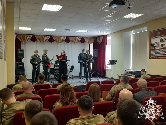 В омской воинской части Росгвардии состоялось торжественное мероприятие, посвященное Дню защитника Отечества
