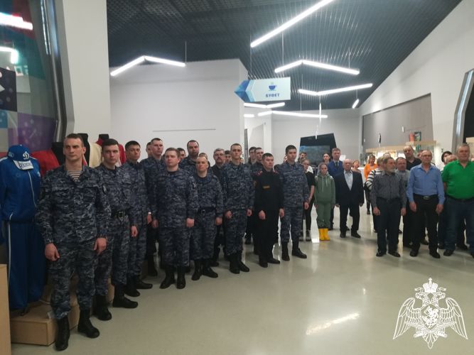 В Омске росгвардейцы посетили выставку, посвященную 100—летию общества «Динамо»