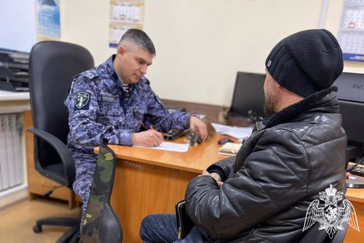 Росгвардия продолжает мероприятия по контролю за оборотом оружия в Омской области 