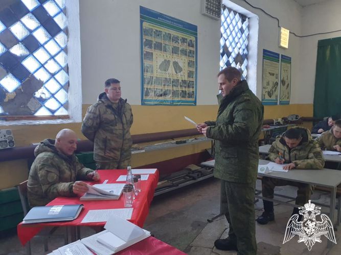 В омском центре подготовки личного состава Росгвардии состоялся очередной выпуск военнослужащих – водителей и наводчиков вооружения БТР