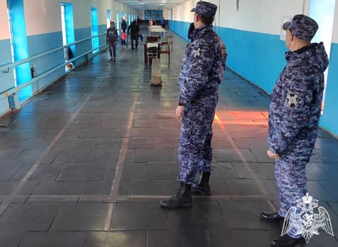 Росгвардейцы обеспечили правопорядок во время проведения пасхальных служб и спортивных мероприятий в Омской области