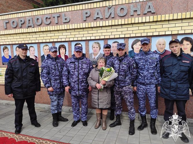 В Омской области сотрудники вневедомственной охраны Росгвардии занесены на районные Доски почета