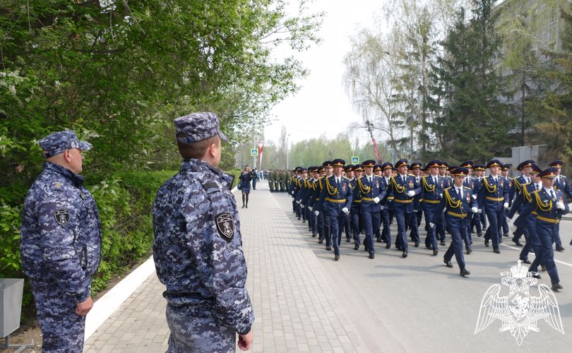 Руководство территориального Управления и центра подготовки личного состава Росгвардии приняло участие  в параде Победы в Омске