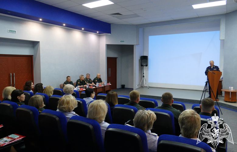 Учебно-методический сбор с руководителями финансово-экономических подразделений Сибирского округа Росгвардии завершился в Омске