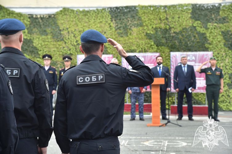 В Омске Росгвардия отметила День России вручением государственных наград