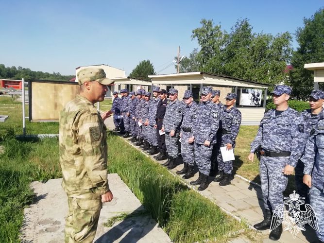 В омском центре подготовки личного состава Сибирского округа Росгвардии состоялся очередной выпуск сотрудников вневедомственной охраны
