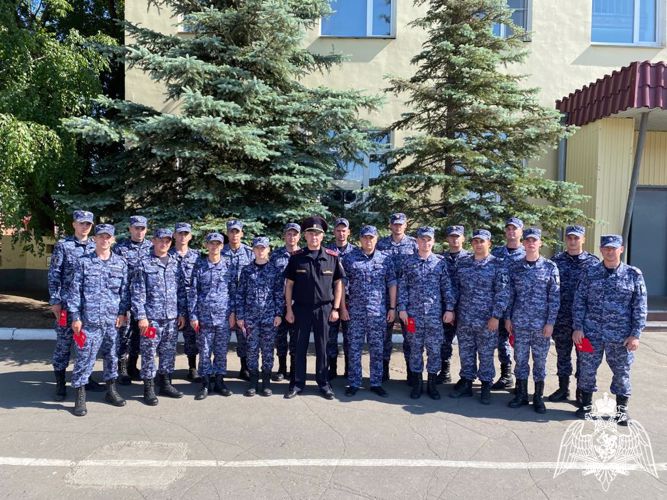 В омском центре подготовки личного состава Сибирского округа Росгвардии состоялся очередной выпуск сотрудников вневедомственной охраны