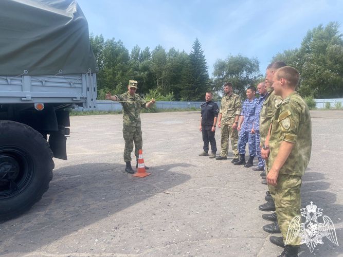 В омском учебном центре Росгвардии состоялся выпуск военнослужащих водителей