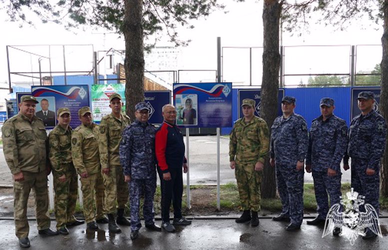 В Омске состоялось открытие стенда, посвященного офицеру Росгвардии Виталины Бацарашкиной