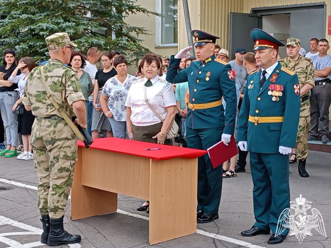 Торжественная церемония  приведения к Военной присяге состоялась в Омской воинской части   Росгвардии
