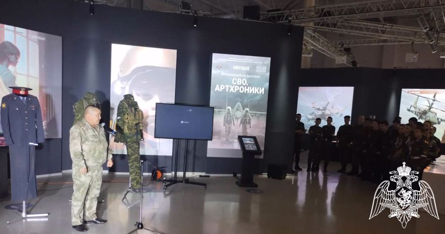 К 75-летию со Дня рождения Героя России Анатолия  Романова военнослужащие Росгвардии организовали выставку в историческом парке «Россия — моя история»