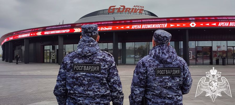 Росгвардейцы обеспечили правопорядок во время проведения концерта Григория Лепса в Омске 