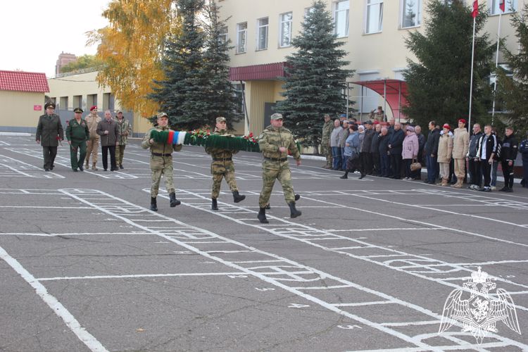 В омской воинской части Росгвардии прошел турнир по стрельбе, посвящённый 143 годовщине со дня рождения Героя Советского Союза Д.М. Карбышева