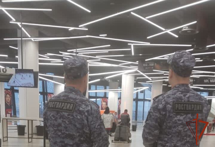 Общественную безопасность и правопорядок обеспечила Росгвардия на матчах КХЛ в Омске