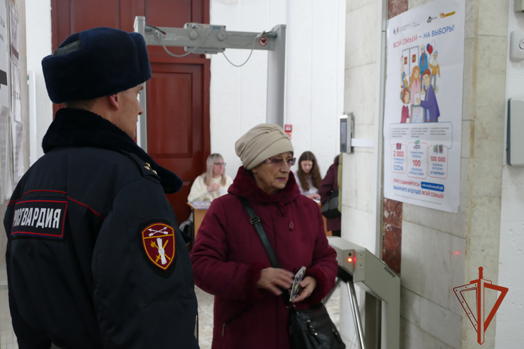 В Омской области Росгвардия обеспечила правопорядок и безопасность проведения выборов Президента РФ