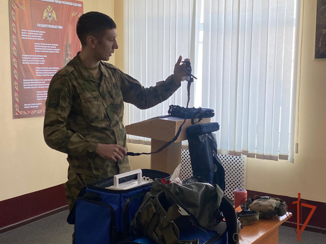 В омской воинской части Росгвардии состоялись учебные  сборы для студентов-медиков