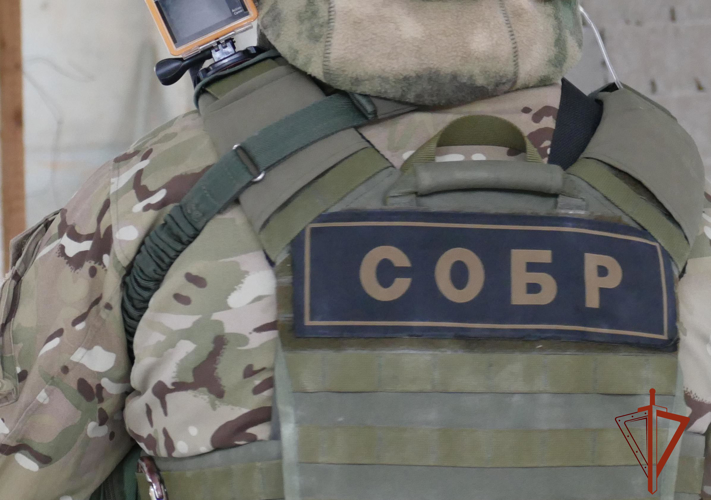 Сотрудники спецподразделений Росгвардии в Омске оказали силовую поддержку при проведении обысков у организаторов незаконной игорной деятельности