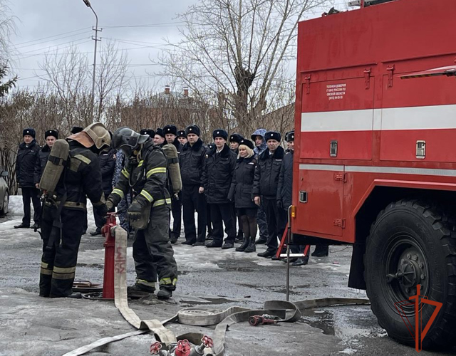 Росгвардия провела совместную с МЧС тренировку в Омске