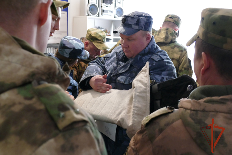   Сбор начальников кинологических служб подразделений Сибирского округа Росгвардии завершился в Омске