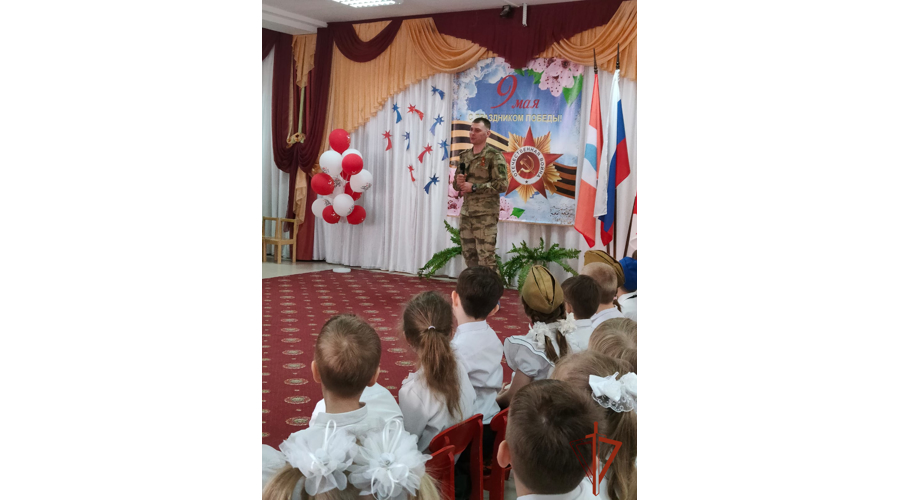 В Омске росгвардейцы приняли участие во всероссийских патриотических акциях «Георгиевская ленточка» и «Синий платочек»