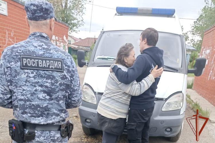 Росгвардейцы нашли двух потерявшихся пожилых омичей, страдающих потерей памяти