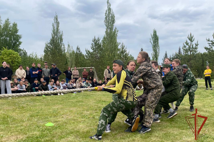 Военнослужащие Омской воинской части Росгвардии провели детские военно-патриотические сборы для подростков в Омской области