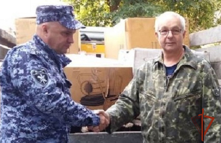Омичи поддержали росгвардейцев передав в зону СВО оборудование для обогрева