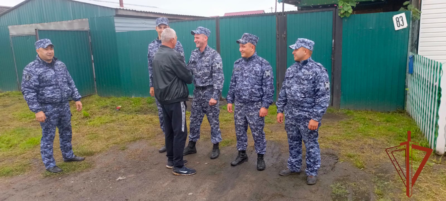 Омские  росгвардейцы  оказали помощь семье сослуживца, находящего в зоне СВО