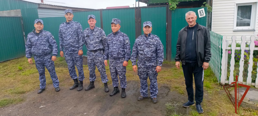 Омские  росгвардейцы  оказали помощь семье сослуживца, находящего в зоне СВО