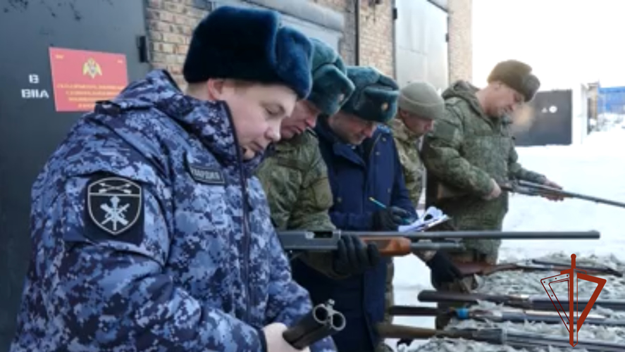 Росгвардия передала очередную партию гражданского оружия для нужд Министерства обороны РФ в Омске