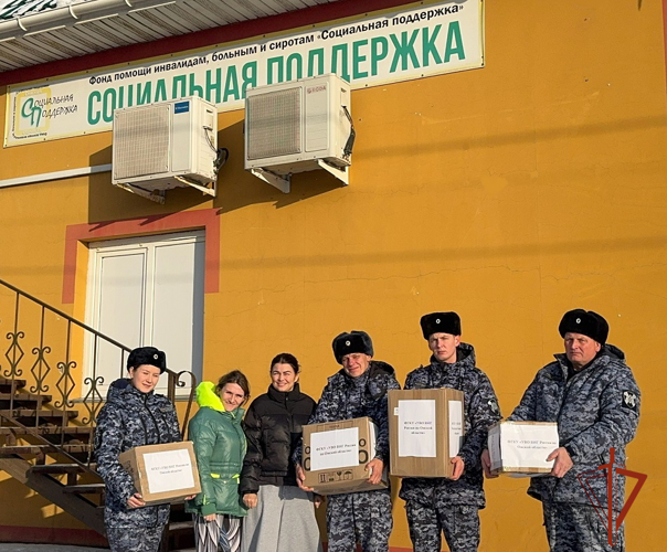 Росгвардейцы оказали благотворительную помощь нуждающимся семьям в Омске 
