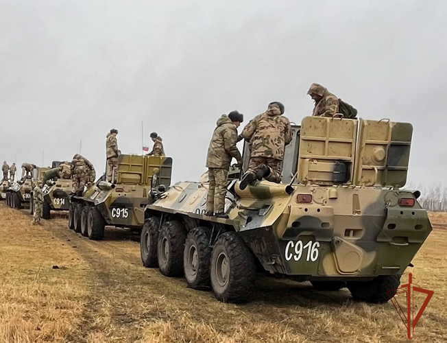 В центре подготовки личного состава Сибирского округа Росгвардии состоялся выпуск курсантов-водителей БТР
