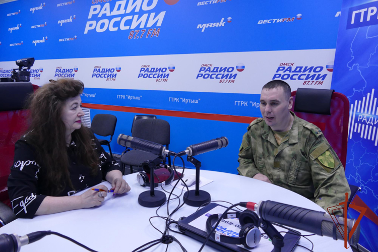 Ко Дню инженерной службы офицер Управления Росгвардии по Омской области стал гостем радиопрограммы ГТРК «Иртыш» в Омске