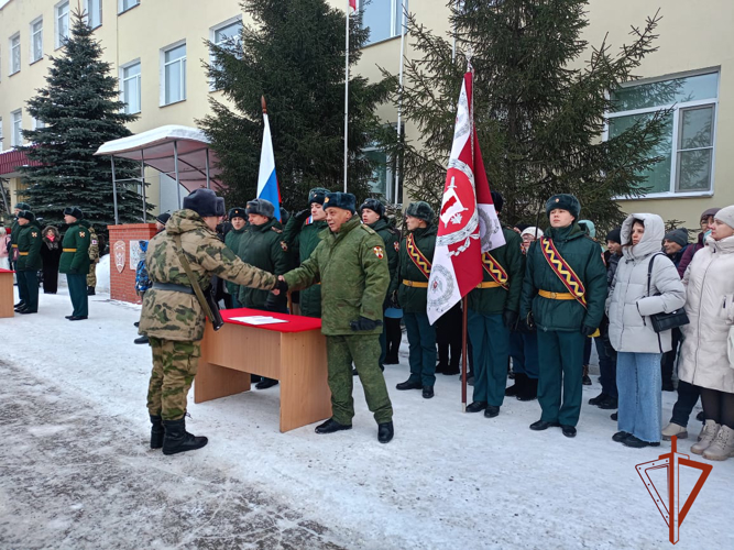 Торжественная церемония  приведения к Военной присяге состоялась в Омской воинской части  Росгвардии