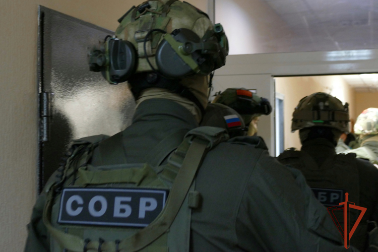 При содействии спецподразделения Росгвардии задержан организатор незаконной миграции