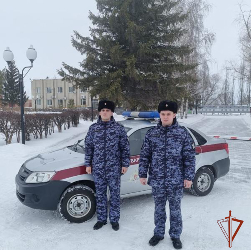 В Омской области росгвардейцы задержали мужчину, подозреваемого в умышленном поджоге квартиры